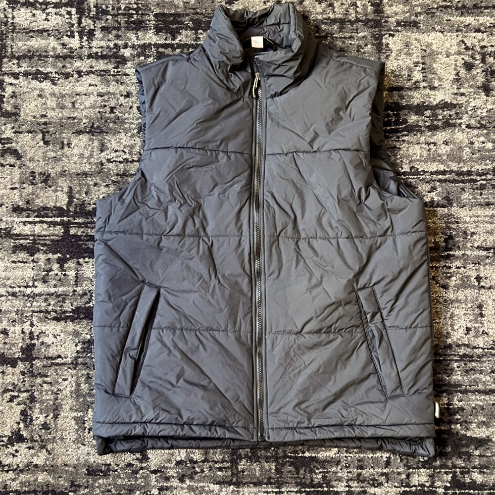 REI puffer vest insulated charcoal grey excellent like new